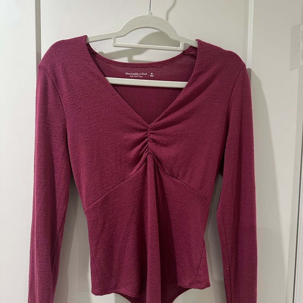 Abercrombie Women's Pink bodysuit - berry color